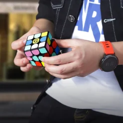 GiiKER Electronic Bluetooth Speed Cube Real-time Connected STEM Smart Cube 3x3 Companion App Support Online Battle with Cubers 5